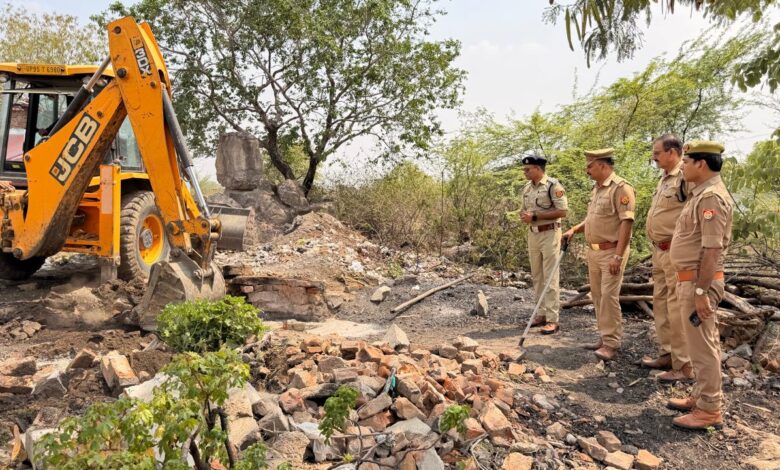 अवैध कच्ची शराब के कारोबार के खिलाफ पुलिस और प्रशासन ने बड़ा अभियान