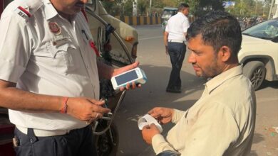दिल्ली ट्रैफिक पुलिस एक्शन