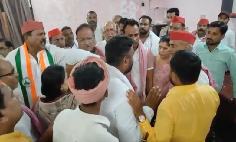 बैठक में हंगामा