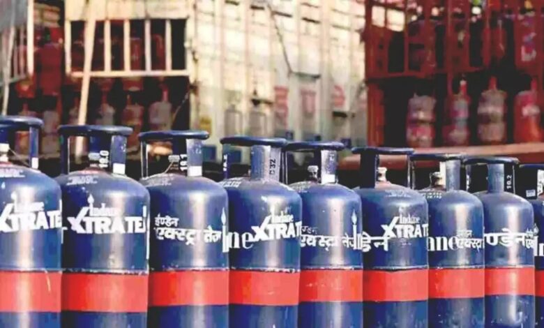 कमर्शियल सप्लाई फिर सामान्य