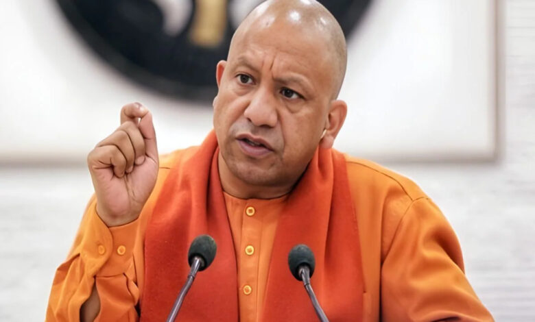योगी सरकार का मंत्रियों के जिला प्रभार में बड़ा फेरबदल