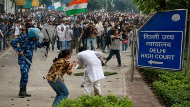 पुलिस कार्रवाई पर सवाल