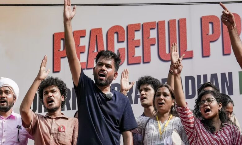 हर जिले में प्रदर्शन की अपील