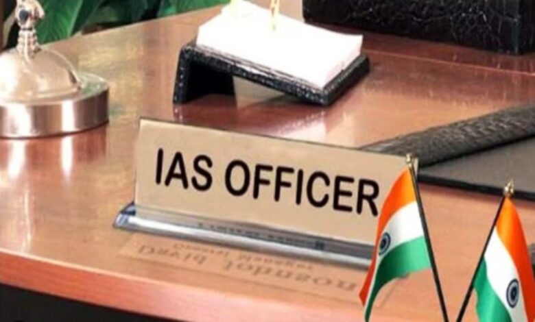 अहम विभागों में बदलाव