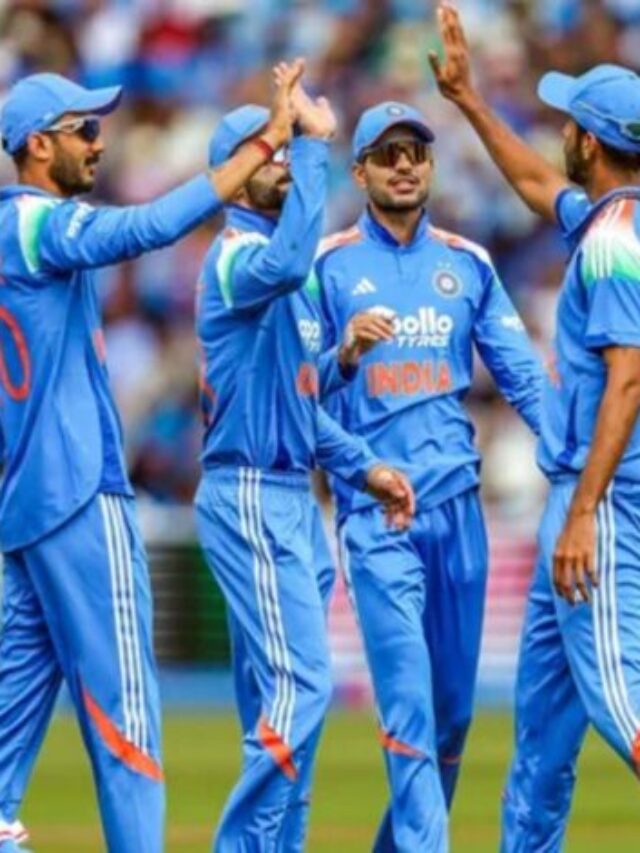 धोनी के सामने फीके पड़े दो शेर