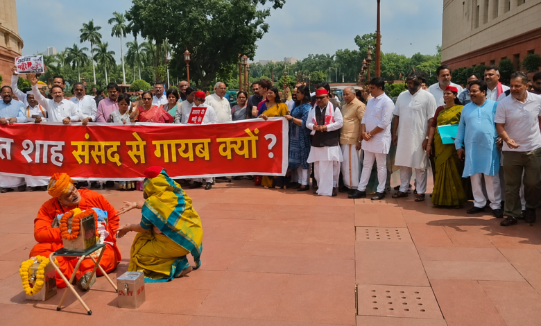 विपक्षी नेता एकजुट