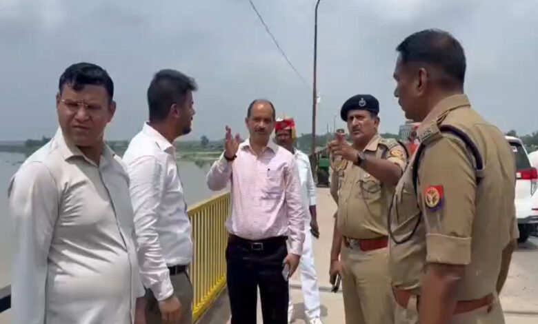 व्यवस्थाओं की समीक्षा