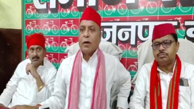PM से इस्तीफे की मांग