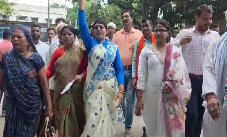 ऑपरेशन के नाम पर लूट