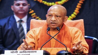 योगी का अखिलेश पर तंज