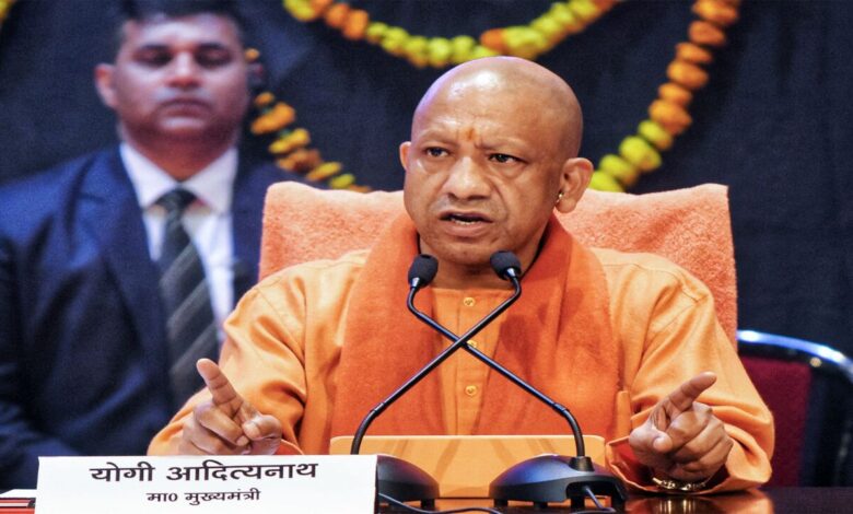 योगी का अखिलेश पर तंज