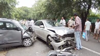 कई गाड़ियों को मारी टक्कर