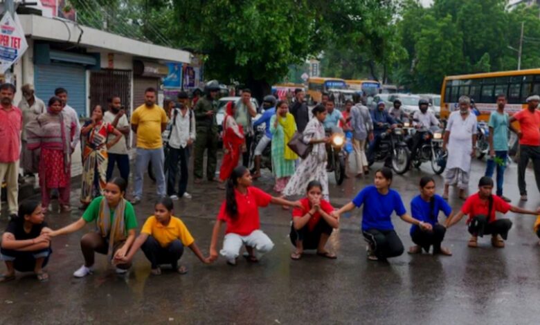 Gen Alpha का सड़क पर शक्ति प्रदर्शन