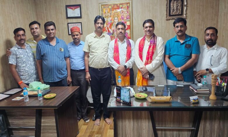 तिरंगा रैली की तैयारियां तेज