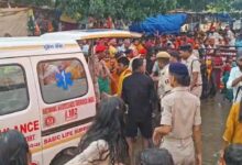 बैरिकेडिंग टूटते ही बिगड़ी स्थिति