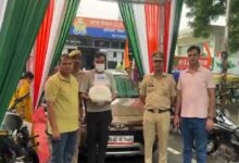 दिल्ली पुलिस की वर्दी बरामद