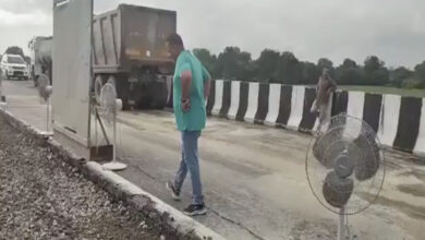 एक्सप्रेसवे पर अखिलेश का वार