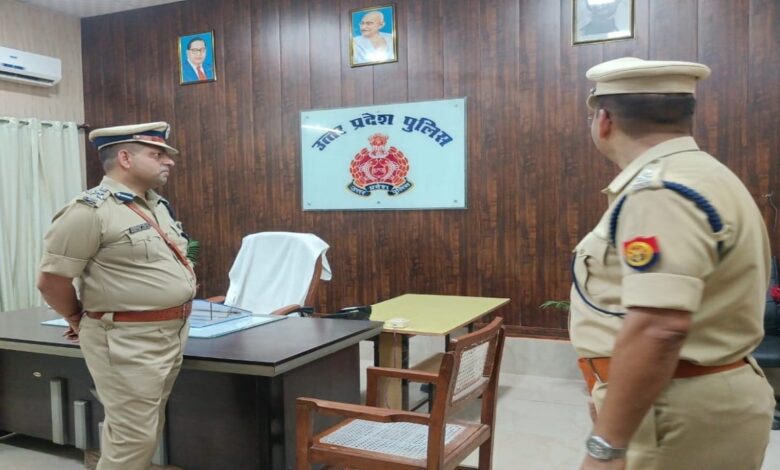 अलीगढ़ पुलिस का वन डे-वन प्रॉब्लम अभियान