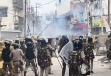 पथराव के बाद पुलिस ने संभाला मोर्चा