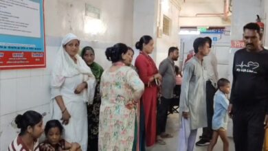 करंट की चपेट में परिवार
