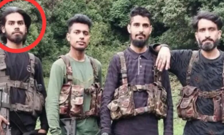 घने जंगल में छिपे थे आतंकी
