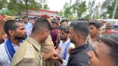 लेखपाल और राजस्व निरीक्षक निलंबित