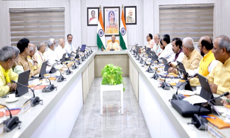 शहरों और ग्रामीण व्यवस्था से जुड़े फैसले