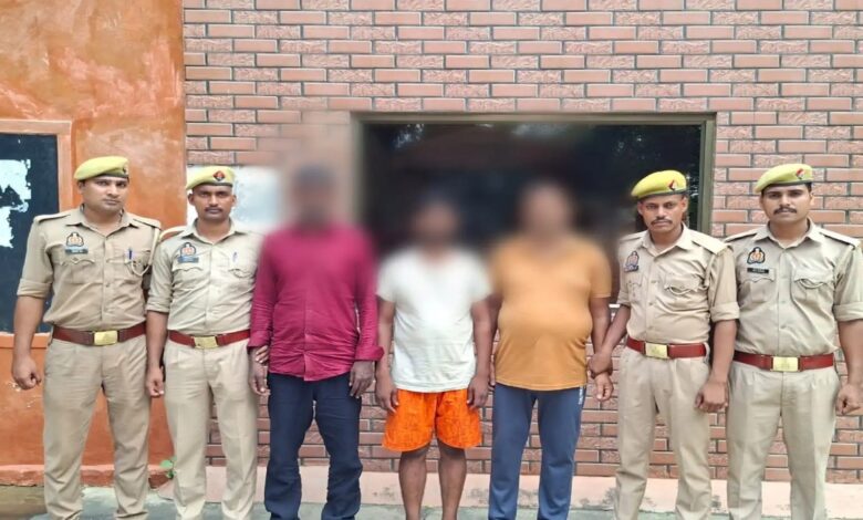 अवैध असलहा बनाने वाले तीन आरोपी गिरफ्तार