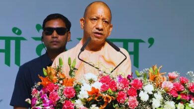 सीएम योगी ने बिना नाम लिए कसा तंज