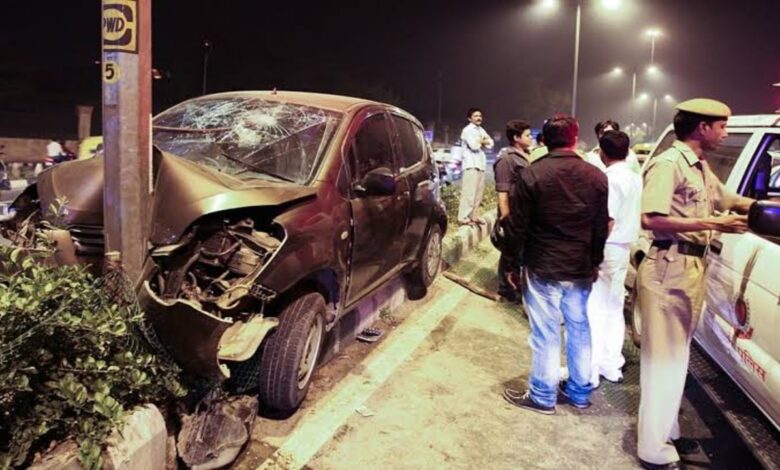 17 लोगों को कुचलती चली गई कार