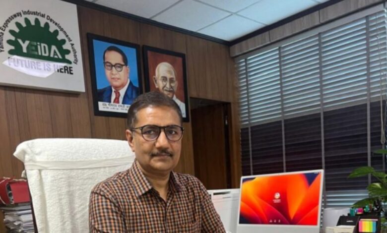 देर रात आया आदेश