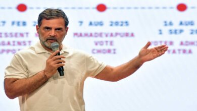 चुनाव आयोग और विपक्ष के बीच विवाद