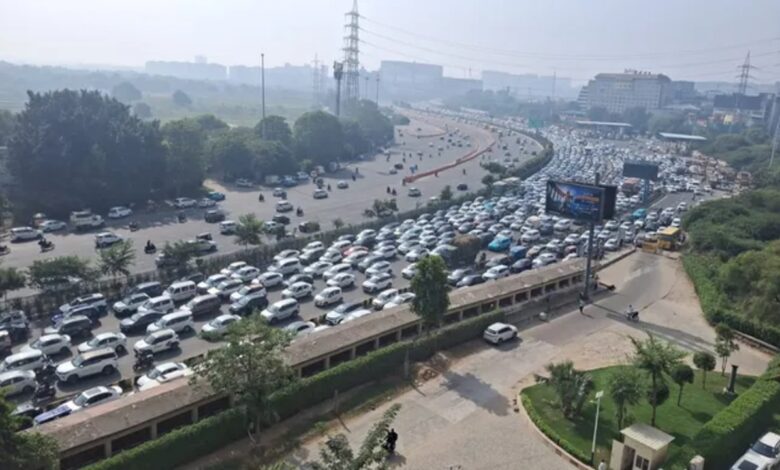 दिल्ली-नोएडा बॉर्डर पर जाम