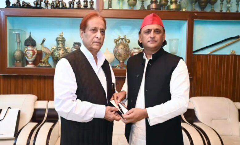 अखिलेश यादव और आजम खां की मुलाकात