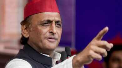 अखिलेश यादव ने चुनाव आयोग की निष्पक्षता पर सवाल उठाए