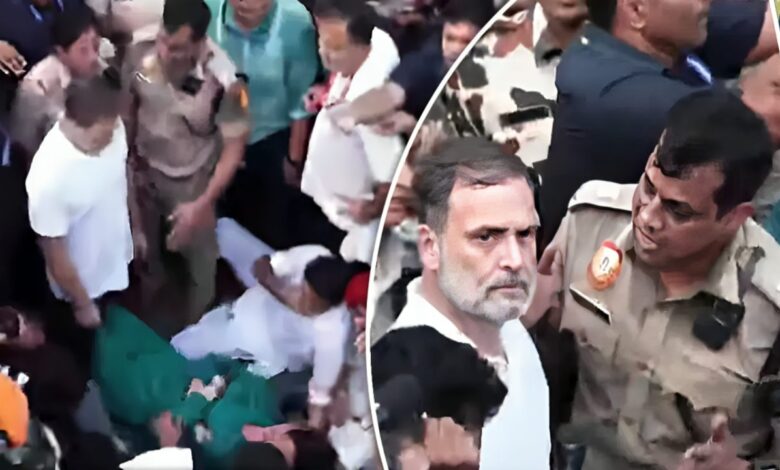 विपक्षी नेताओं को दिल्ली पुलिस ने हिरासत में ले लिया