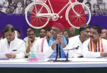 पूर्व IAS समेत कई नेताओं की सपा में एंट्री